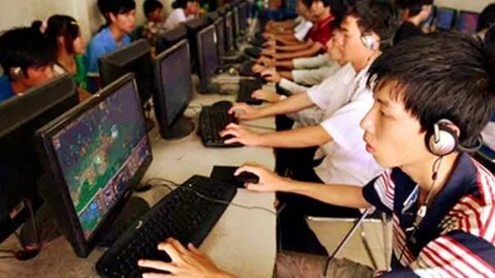 Hotspot Matrix và Mỹ nam Việt đóng liên tiếp 7 phim lỗ nặng, đẹp trai vô đối nhưng sao mà
