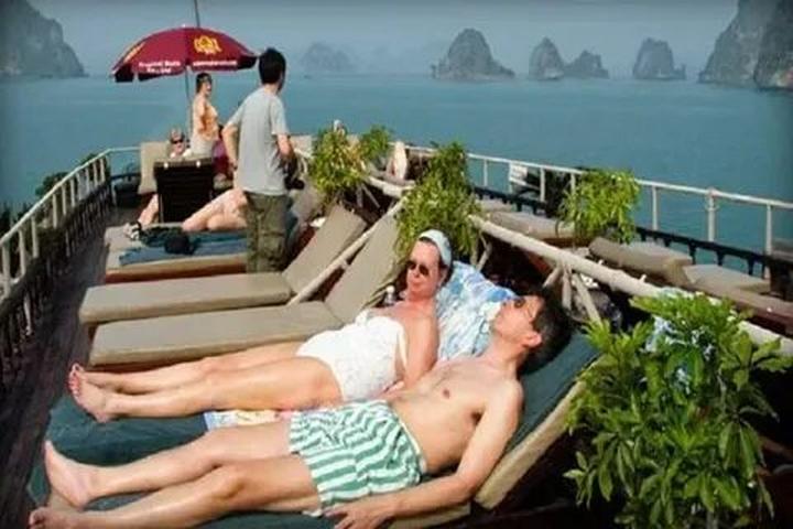 Từ Khuyết Tật Đến Triệu View: Câu Chuyện Cảm Hứng Của Tuấn Anh